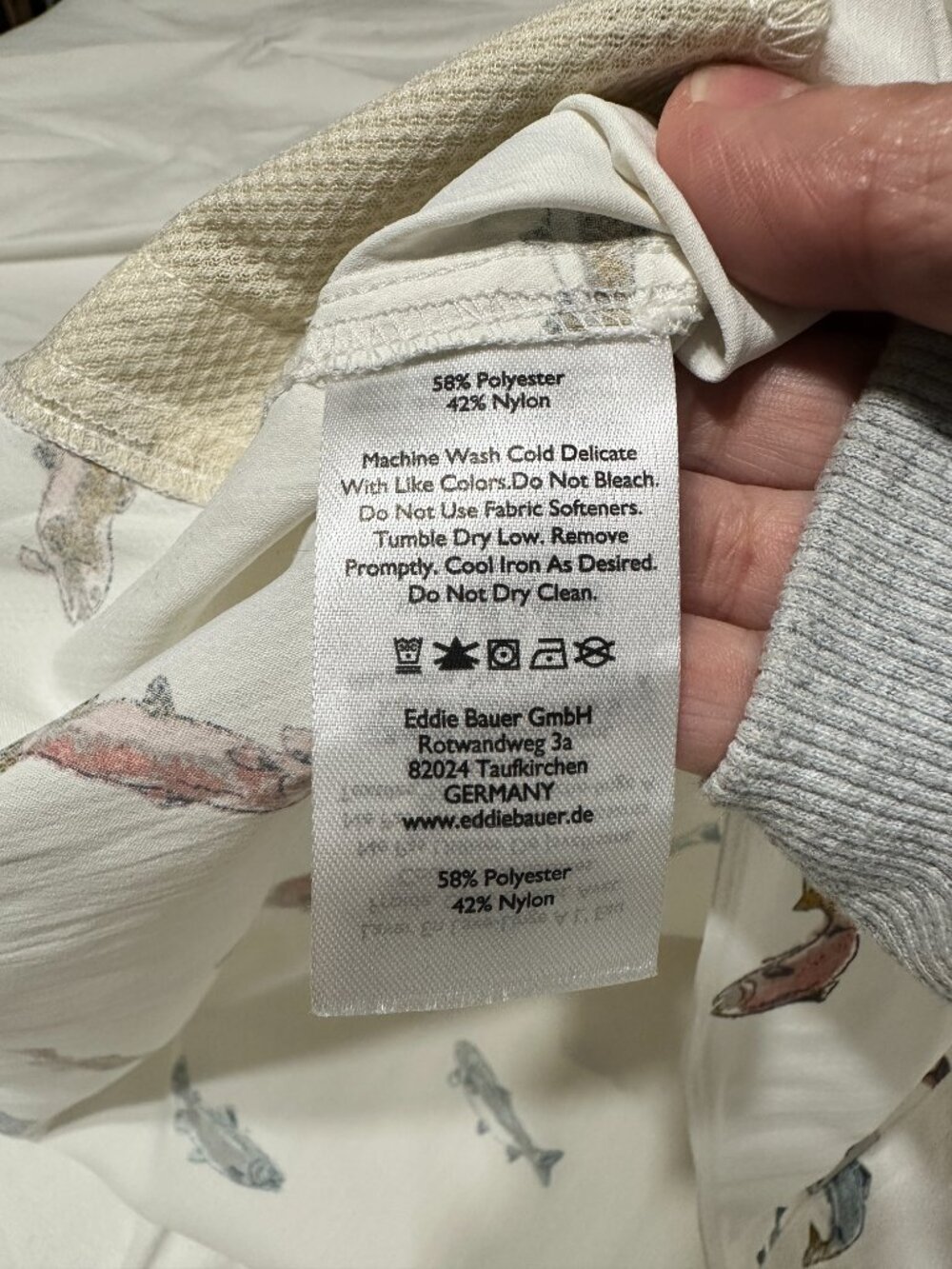 Eddie Bauer Women's Vented Fly Fishing Shirt Blouse Size Fish Pattern Size M - Picture 6 of 13